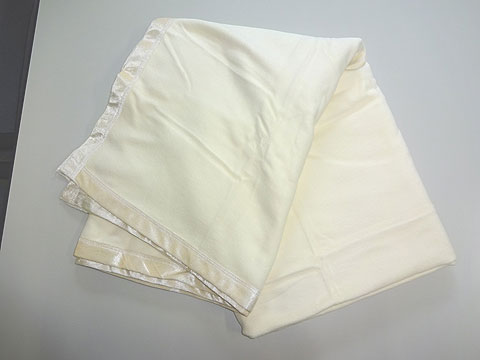 �}�C�N���t�@�C�o�[�ѕz�@�V���O���T�C�Y( 150�~210 cm )�@3,800�~