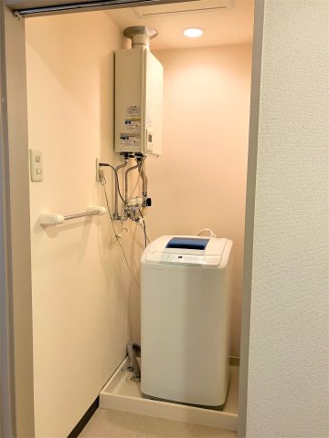 ユーティリティ　洗濯機付き