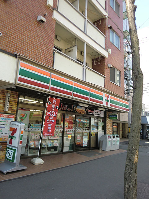 セブンイレブン　徒歩1分
