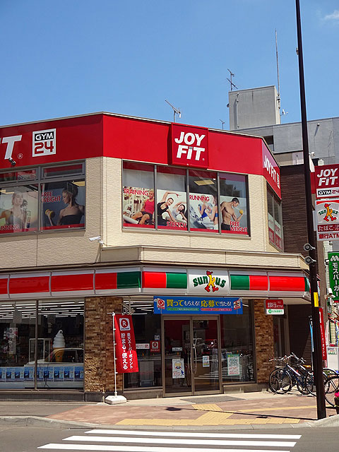 コンビニ