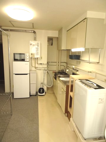 室内　家具家電付き